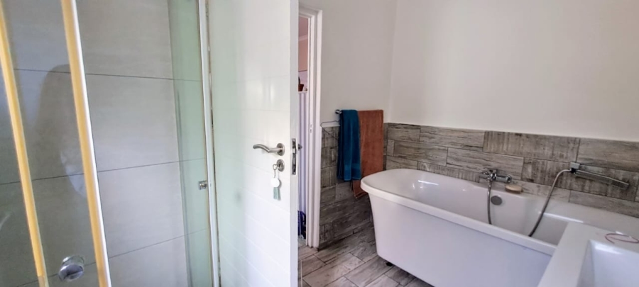4 Bedroom Property for Sale in Vermont Western Cape
